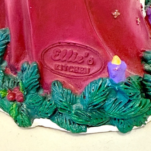 Rare Santas of the World Ellies Kitchen Cookie Presses Set...